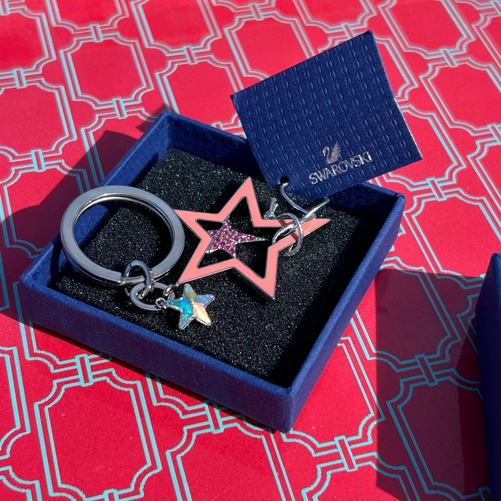 Swarovski Lucky Star Fuchsia Key Ring
